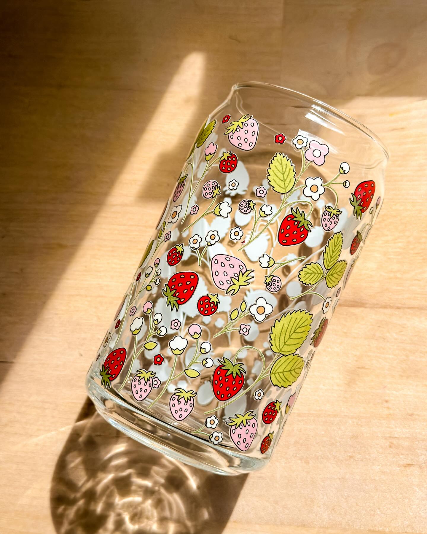 Strawberry Fields Can Glass